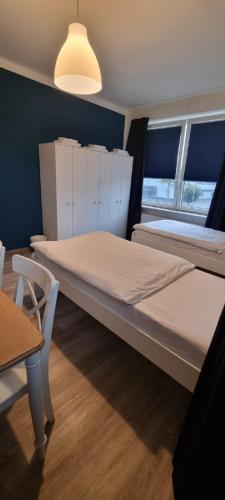 Dreibettzimmer Blau in zentraler Lage, Brémy (fotografie 5)