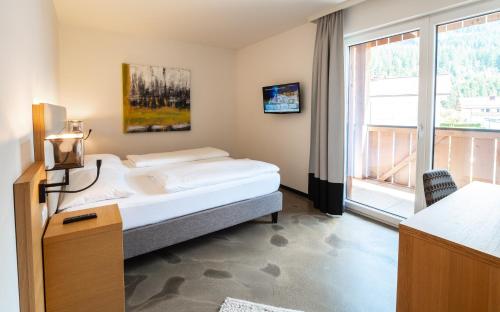 room detail thumbnail 0
