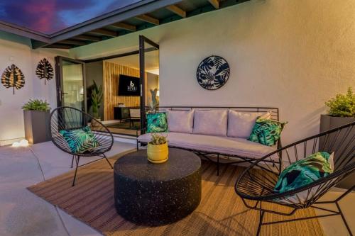Casa Paradiso with Private Pool Firepit & Putting Green in North Phoenix