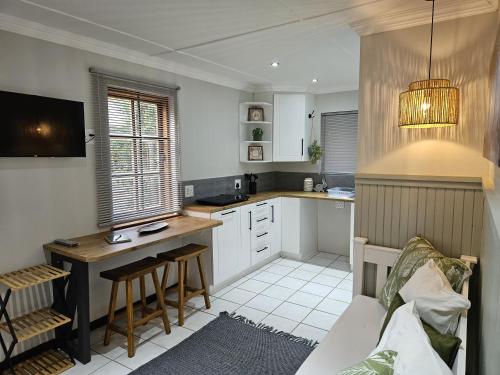 Stylish Cozy Stay at Ferndale House Apartments in Port Alfredas