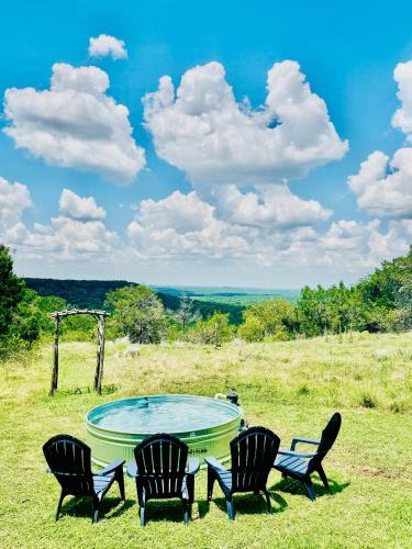 Cliffside Cabin @ High Hope Ranch Cowboy POOL!