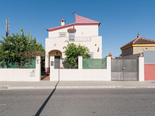 Holiday Home near Sevilla with Pool, Sevilla (Foto 8)