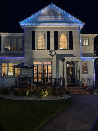 The Margaret Suite at The Abbey House a B&B in Daytona Beach in เดย์โตนา บีช ซิตี เซนเตอร์