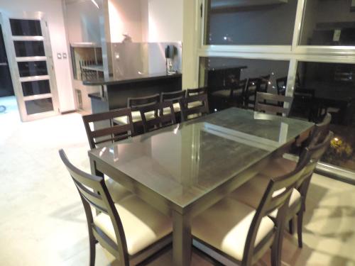 gedeelde lounge/tv-ruimte, Apart Belgrano in Posadas