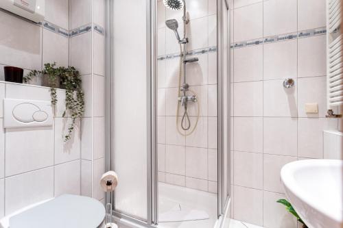 FeWocation Bremerhaven - Bright 1BR Apt with Balcony and Parking, Bremerhaven (fotografie 10)