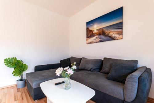 FeWocation Bremerhaven - Bright 1BR Apt with Balcony and Parking, Bremerhaven (fotografie 5)
