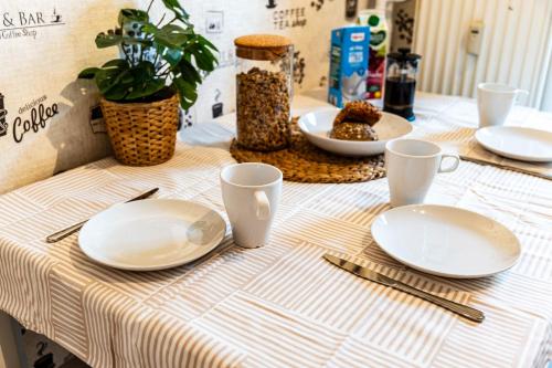 FeWocation Bremerhaven - Bright 1BR Apt with Balcony and Parking, Bremerhaven (fotografie 2)