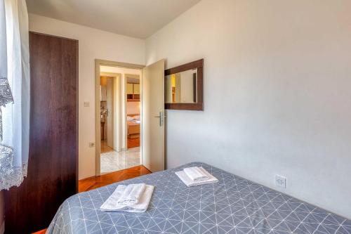 Apartment Biserka - image 13