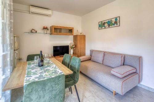 Apartment Biserka - main image