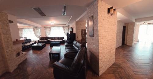 Frații Iosif & Damian (Fratii Iosif & Damian) in Lepsa