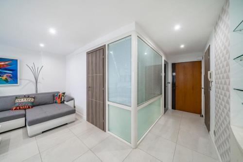 Wonderful 2 bedroom apartment - image 2