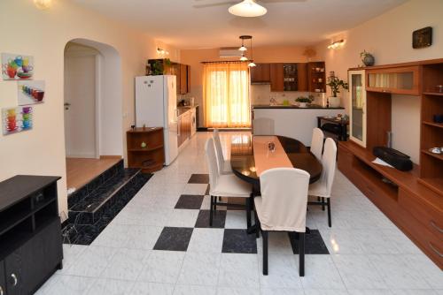Apartment Enjoy You, Split (photo 6)
