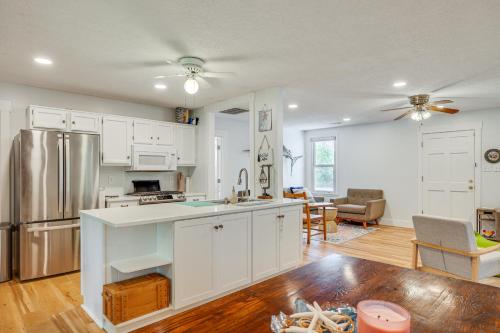 4 Mi to Radio Island Beach Family Cottage in Beaufort (NC)