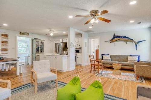 4 Mi to Radio Island Beach Family Cottage in Beaufort (NC)