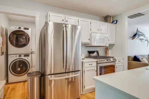 4 Mi to Radio Island Beach Family Cottage in Beaufort (NC)