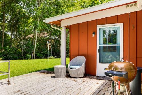 4 Mi to Radio Island Beach Family Cottage in Beaufort (NC)