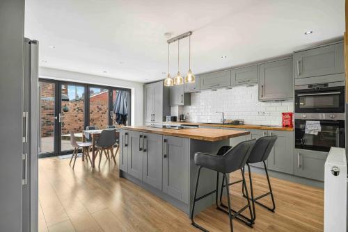 GuestReady - Charming Retreat in Trafford - Stretford