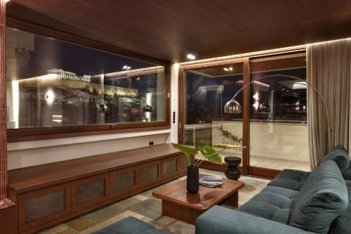 KARYATIS LUXURY MAISONETTE by K&K - main image