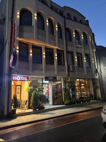 Hotel Oppium Restaurant & Garden