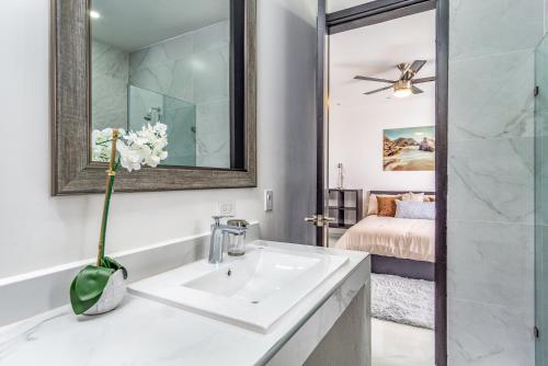 Bathroom, Ocean Pearl House in Pine River (MN)
