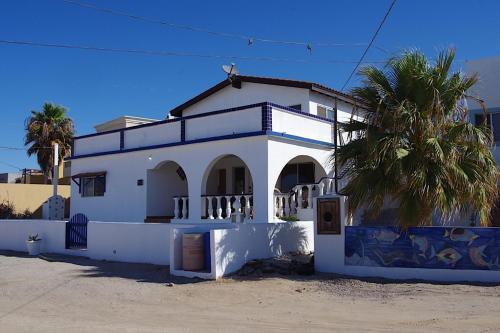 Exterior view, Casa Bianchi in Pine River (MN)