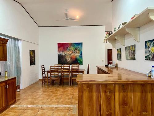 Finca Terra, Private Country Home, Mountain Views and Pool in Naranjito