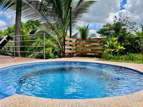 Finca Terra, Private Country Home, Mountain Views and Pool in Naranjito