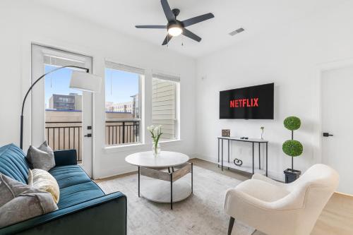 Modern 2BR Condo Near Railroad Park and UAB