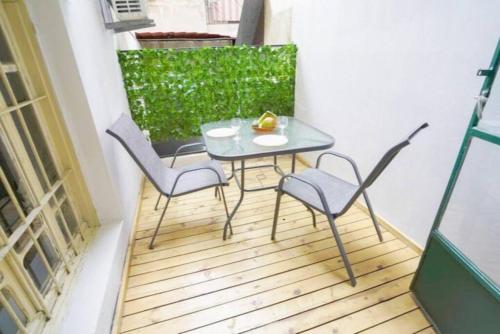 Spirit - 2-BR Apt & Balcony in Mar Mikhael - image 2