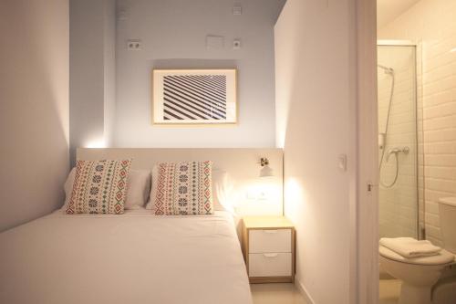 Economy Quadruple Room image 4