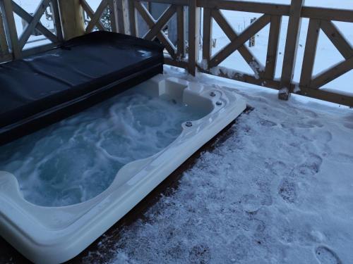 Zymbiańsko Chałupa 2 z jacuzzi