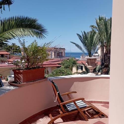 شرفة/ تراس, Casa Castagna in Lacco Ameno