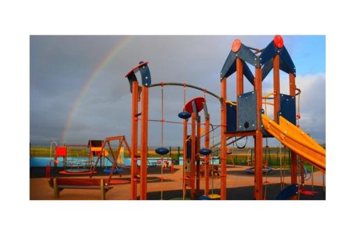 Modern 2 bedroom Apartment with River views in เกลนเบล