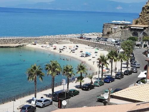 Silver horn apartment in ปิซโซ