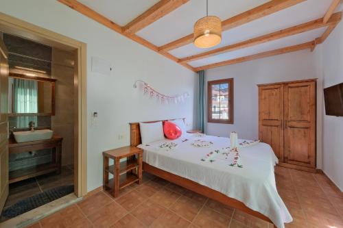 Candle Light Otel – Fethiye, MI