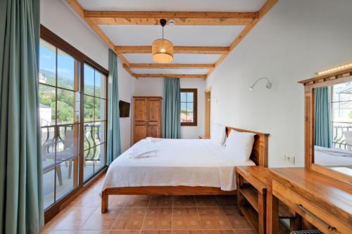 Candle Light Otel – Fethiye, MI
