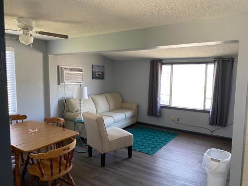 Rock Harbor Resort and Motel - image 13
