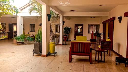 Staff House Morondava, Morondava