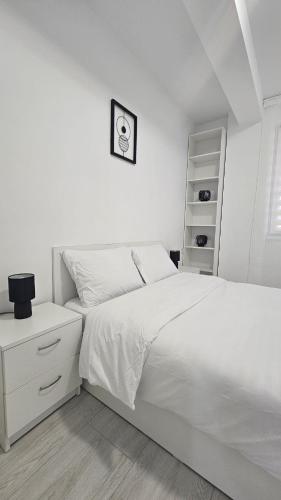 Apartament Alb&Negru