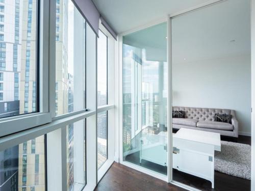 2BHK Panaromic City View Central London WR2103, London (photo 7)