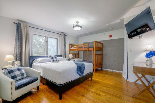 Harmony Inn, Huntley Illinois in Deerfield (IL)