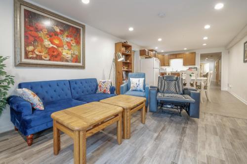 Harmony Inn, Huntley Illinois in Deerfield (IL)