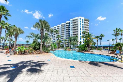 Coastal Haven Pools Restaurant & Beach Shuttle - image 2