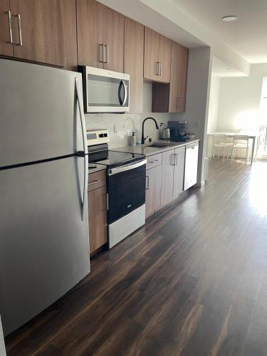 Cozy one bedroom & loft Sunset FRRE WIFI near สุสานฮอลลีวูด