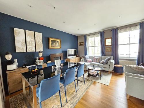 Beautiful Victorian in Fulham, 3BRs, 2Bth, Garden, Parking gîte à louer Express By Holiday Inn Earls Court