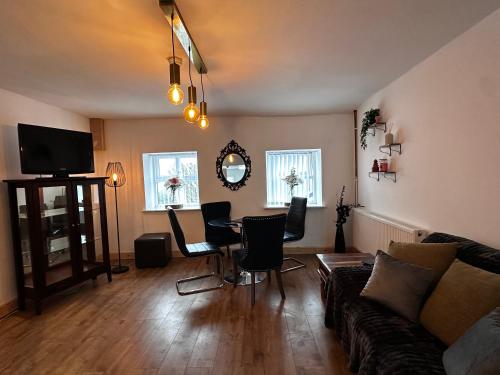 Cottage style flat in آكرنجتون