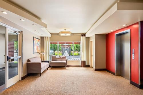Fuajee, Ledgestone Hotel in Yakima (WA)