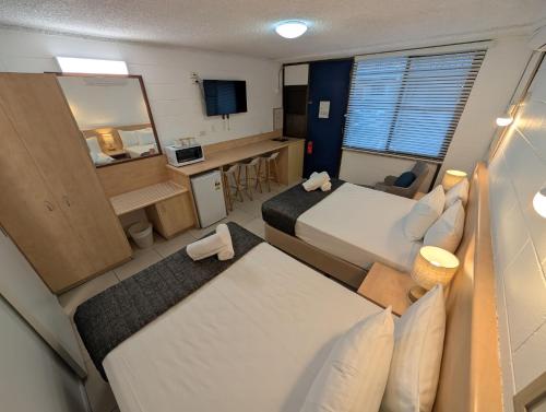 Moffat Beach Motel Caloundra - image 2