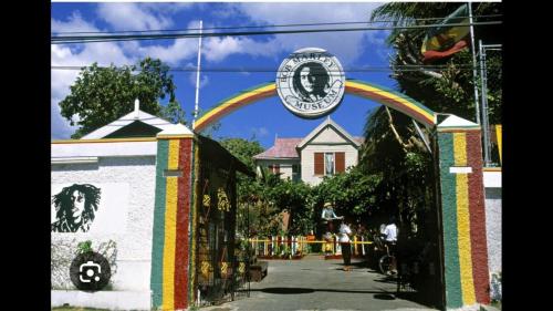 A Caribbean Oasis in Claremont