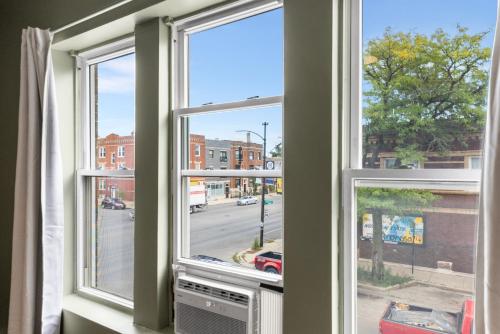 3835 W North #2 in Logan Square